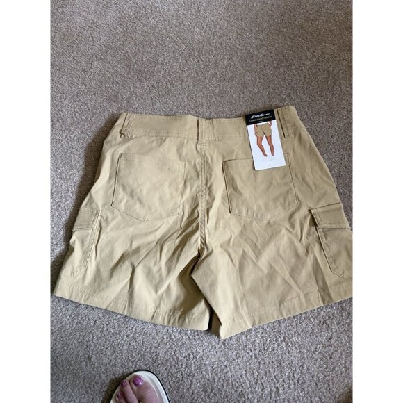 NWT Eddie Bauer Ladies Cargo Pocket Short Size 4 Khaki Beige Hiking - Picture 2 of 5